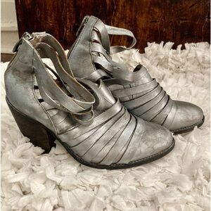 Free People Strappy Genuine Leather Zip Up Distressed Silver Bootie Size 39.
